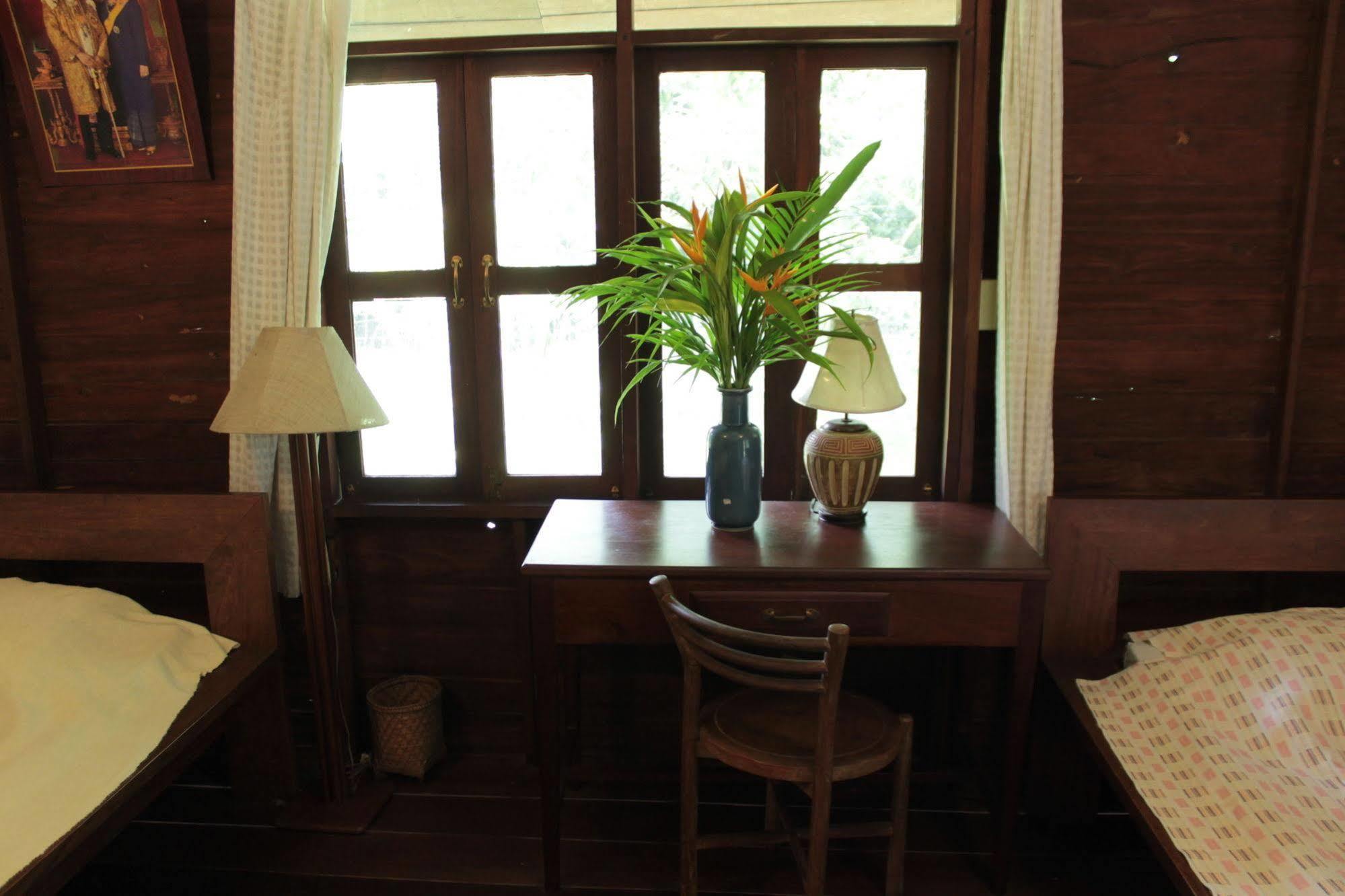 Thai Teak House Garden Homestay Hang Dong Exterior photo